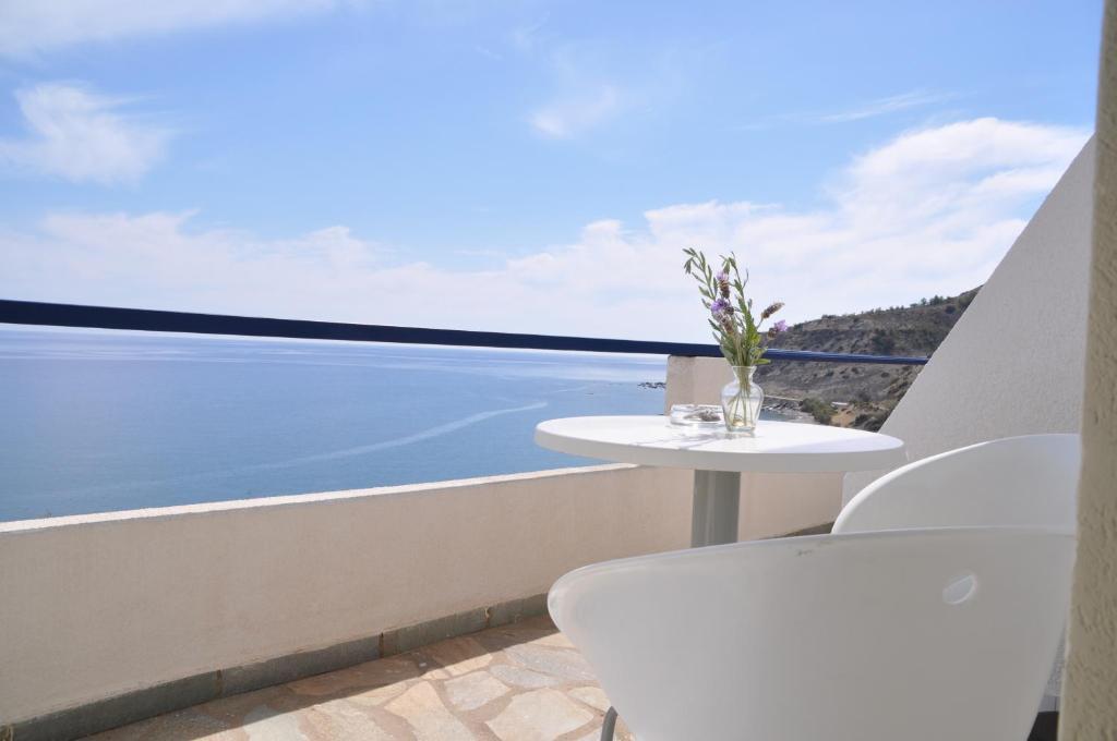 Big Blue Studios Myrtos Экстерьер фото